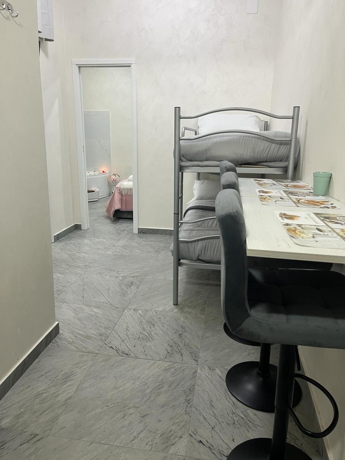 شقة House Napoli Capodichino المظهر الخارجي الصورة
